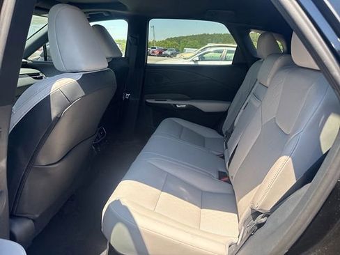 Used 2024 Lexus RX 350 Premium Plus w/ Convenience Package AWD/4WD image 4