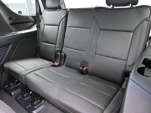 Used 2024 Chevrolet Tahoe High Country w/ Advanced Technology Package image 35