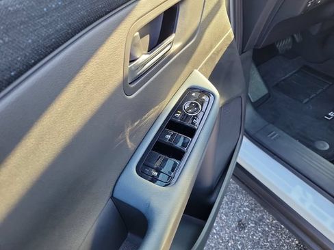 New 2026 Nissan Leaf SV+ w/ Floor Mat Package (SV+) FWD image 14