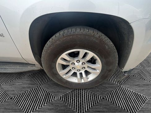 Used 2020 Chevrolet Tahoe LT image 17