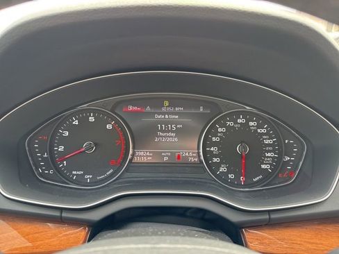 Used 2021 Audi Q5 Premium w/ Convenience Package image 16