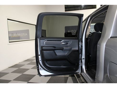 Used 2019 RAM 1500 Big Horn image 12
