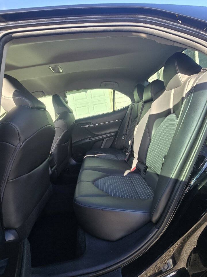 Used 2021 Toyota Camry SE w/ Carpet Mat Package (TMS) FWD image 7