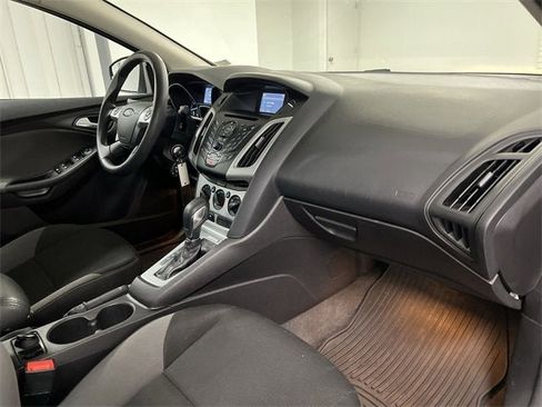 Used 2014 Ford Focus SE image 26