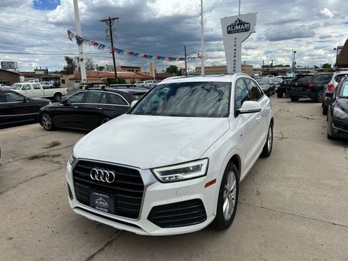Used 2018 Audi Q3 2.0T Premium Plus w/ Premium Plus Package AWD/4WD image 3