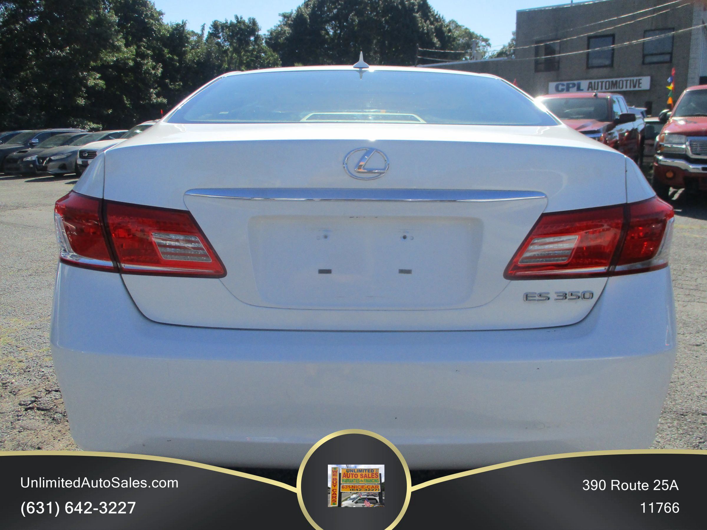 Used 2011 Lexus ES 350 FWD image 2