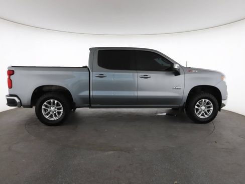 Used 2023 Chevrolet Silverado 1500 LT w/ Z71 Off-Road Package AWD/4WD image 14