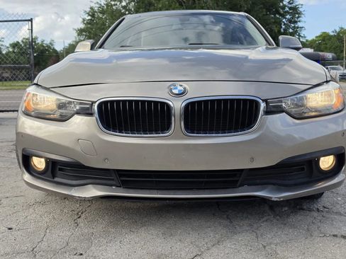 Used 2017 BMW 320i Sedan image 3