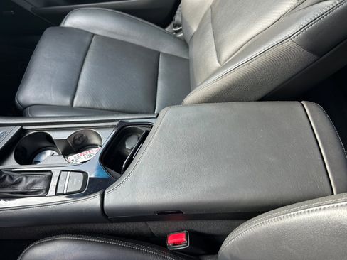Used 2019 Cadillac CTS Luxury RWD image 25