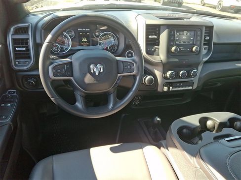 Used 2024 RAM 2500 Tradesman w/ Chrome Appearance Group image 10