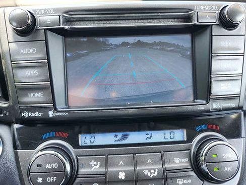 Used 2014 Toyota RAV4 Limited w/ Technology Package AWD/4WD image 14