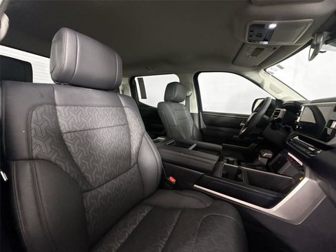 Used 2024 Toyota Tundra SR5 w/ SR5 Premium Package AWD/4WD image 39