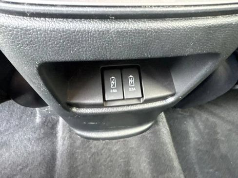 Used 2022 Honda CR-V Touring image 12
