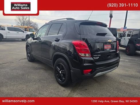Used 2020 Chevrolet Trax LT w/ LPO, Protection Package AWD/4WD image 4