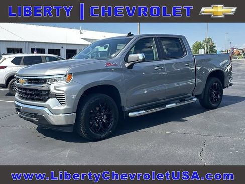Used 2025 Chevrolet Silverado 1500 LT w/ Z71 Off-Road Package AWD/4WD image 1