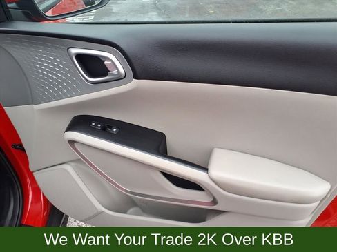 Used 2020 Kia Soul LX image 22