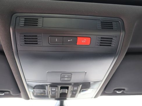 Used 2019 Volkswagen Tiguan SEL Premium R-Line image 59