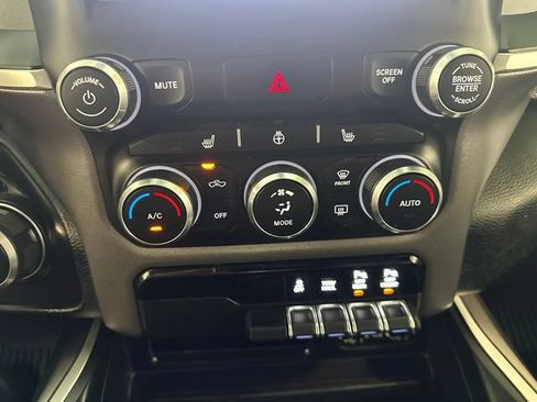 Used 2022 RAM 1500 Big Horn w/ Night Edition AWD/4WD image 19