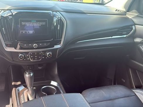 Used 2018 Chevrolet Traverse LT w/ LPO, Floor Liner Package FWD image 29
