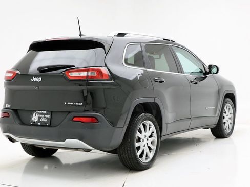 Used 2018 Jeep Cherokee Limited image 8