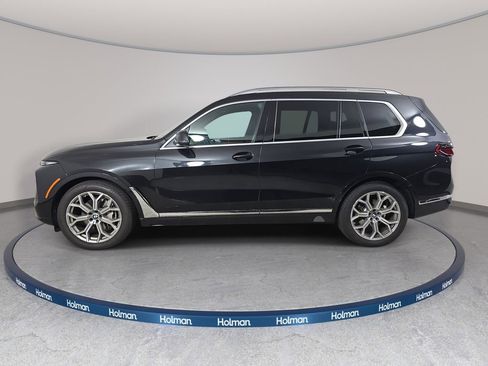 Used 2026 BMW X7 xDrive40i AWD/4WD image 9