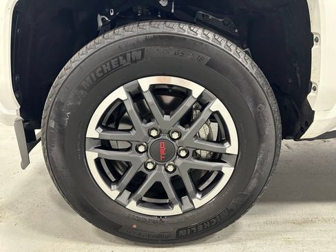 Used 2024 Toyota Tacoma TRD Sport AWD/4WD image 62