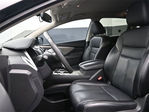 Used 2017 Nissan Murano SL w/ Cargo Package image 9