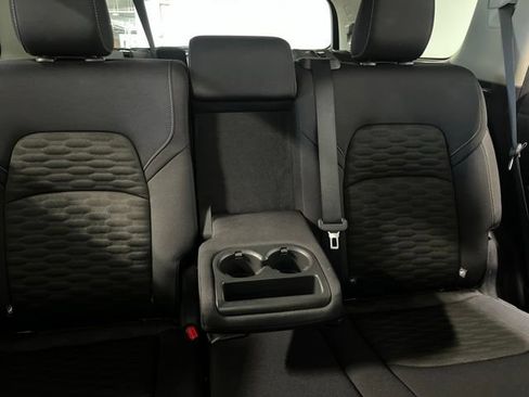 Used 2024 Nissan Pathfinder SV FWD image 11