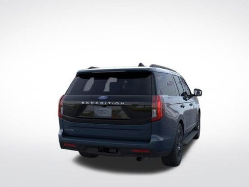 New 2026 Ford Expedition Active image 10