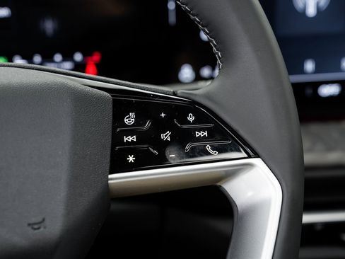 New 2025 Audi Q5 Premium Plus image 15