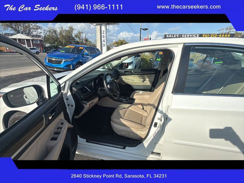 Used 2018 Subaru Legacy 3.6R Limited AWD/4WD image 9