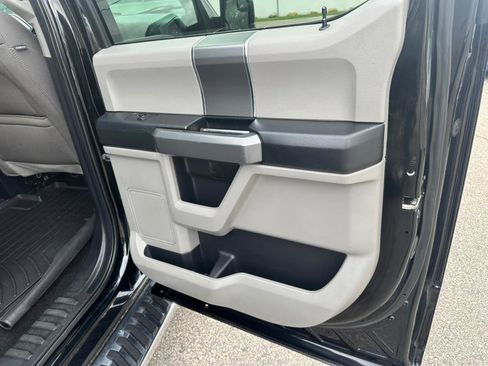 Used 2018 Ford F150 XLT w/ Equipment Group 302A Luxury image 17