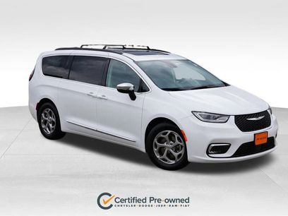 Used 2023 Chrysler Pacifica Limited