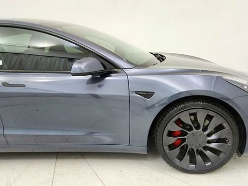 Used 2023 Tesla Model 3 Performance image 7