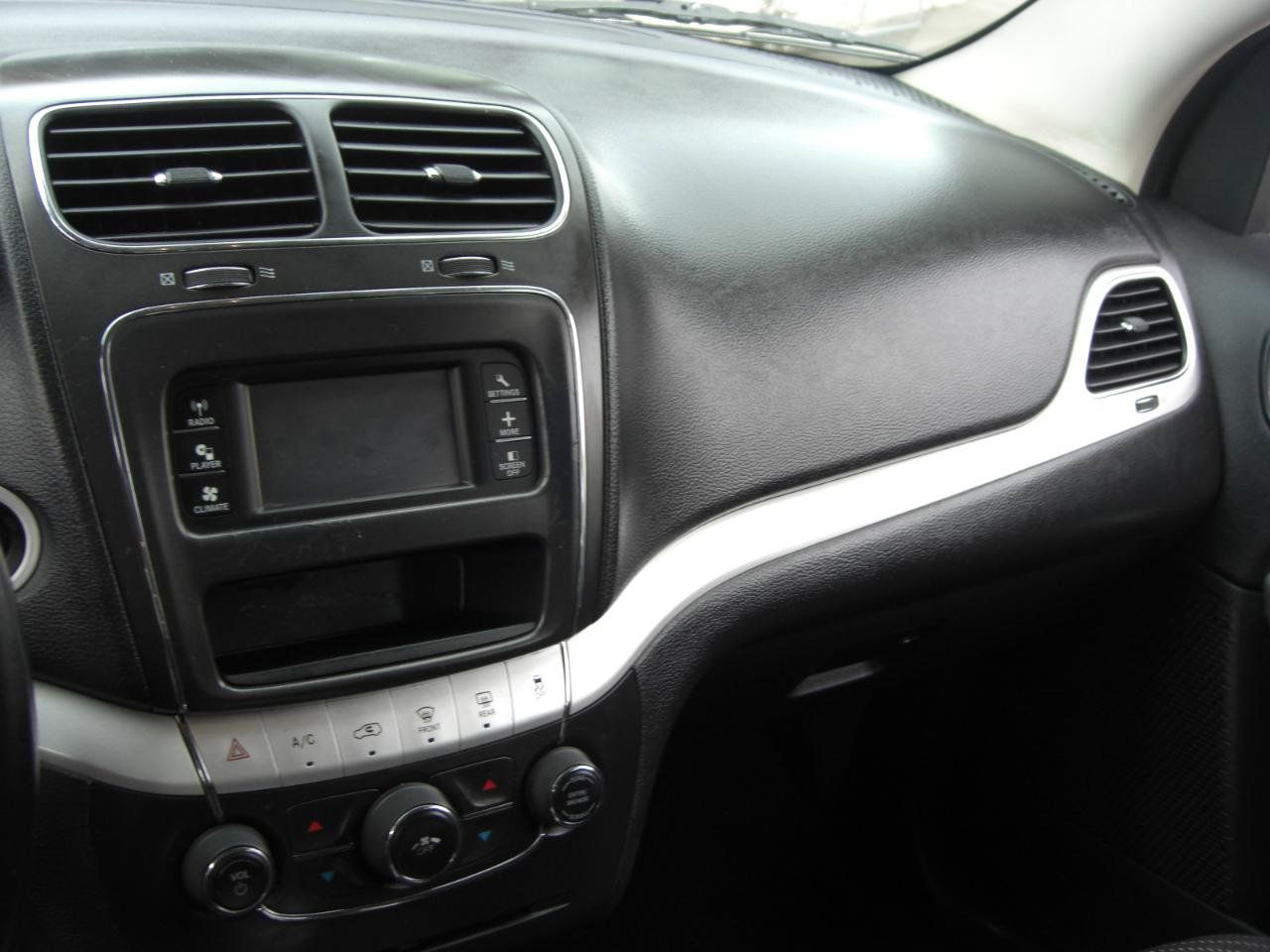 Used 2015 Dodge Journey American Value Package w/ Flexible Seating Group FWD image 8