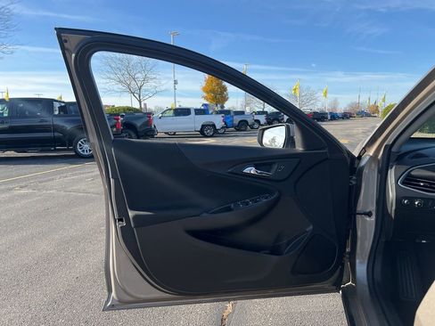 Used 2024 Chevrolet Malibu LT image 7