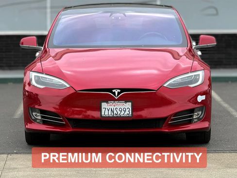 Used 2018 Tesla Model S 75D AWD/4WD image 2