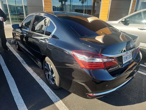 Used 2017 Honda Accord LX image 3
