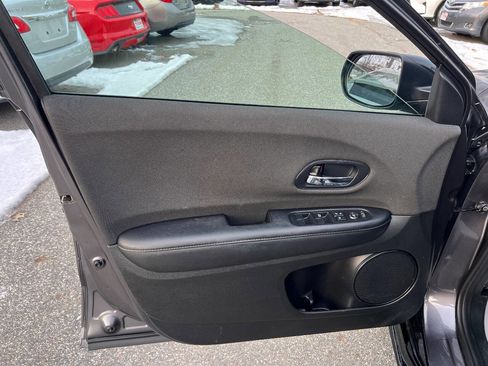 Used 2022 Honda HR-V Sport image 23