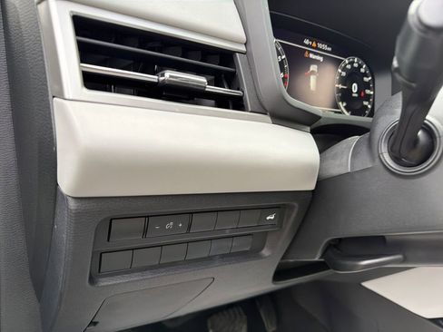 Used 2023 Mitsubishi Outlander SEL image 16