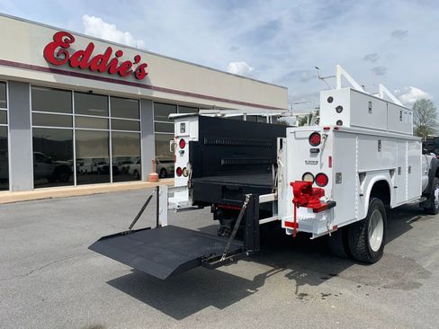 Used 2012 Ford F550 2WD Regular Cab Super Duty w/ Payload Upgrade Pkg image 37