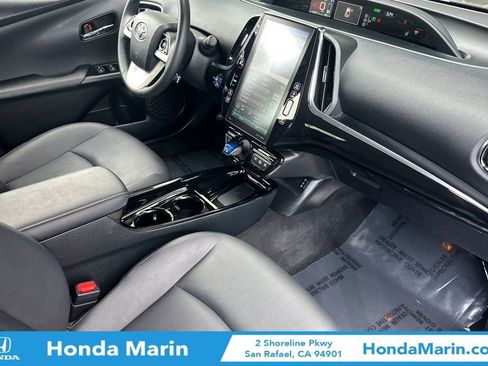 Used 2017 Toyota Prius Prime image 19