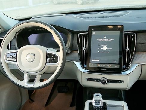 New 2026 Volvo XC90 T8 Ultra image 25