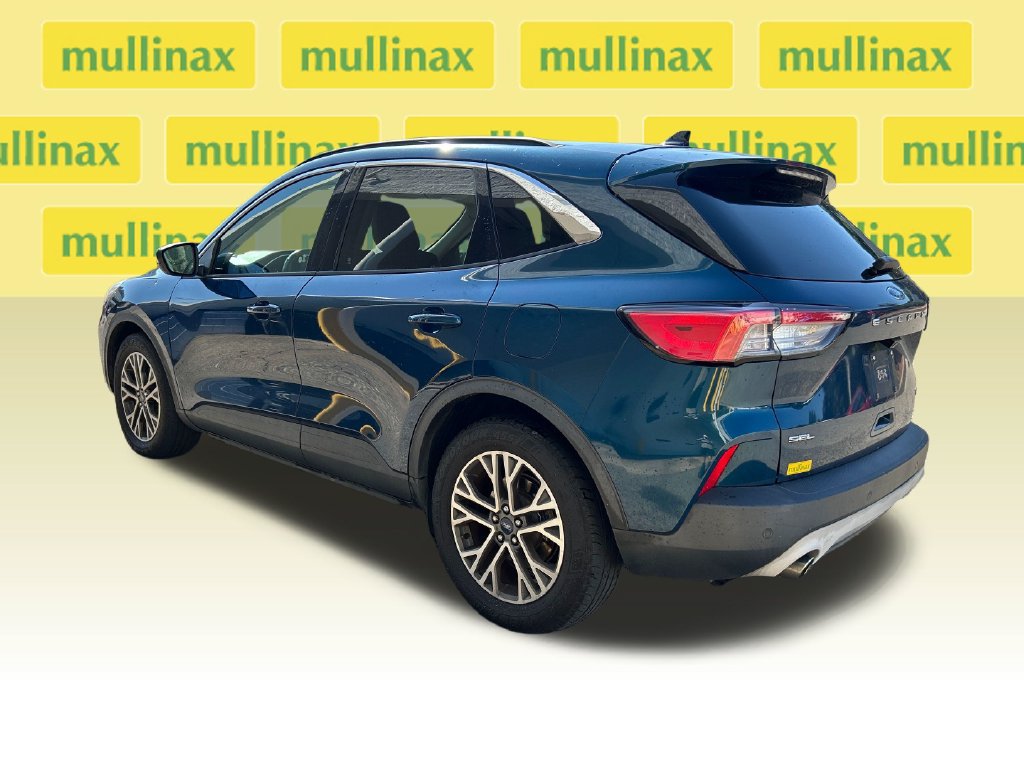 Used 2020 Ford Escape SEL FWD image 3