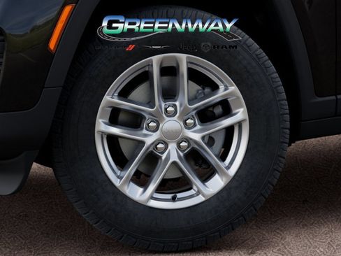 New 2025 Jeep Grand Cherokee Laredo RWD image 8