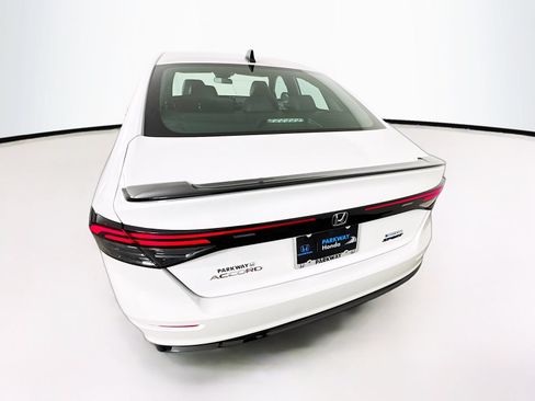 Used 2023 Honda Accord Sport image 8