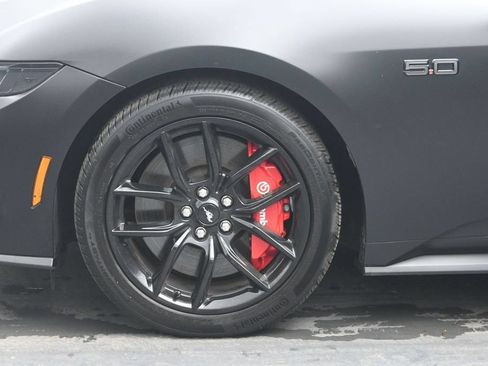 Used 2025 Ford Mustang GT Premium RWD image 31