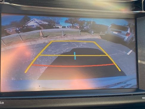 Used 2018 Toyota RAV4 XLE image 29