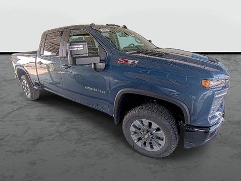 New 2026 Chevrolet Silverado 2500 Custom w/ Custom Value Package AWD/4WD image 4