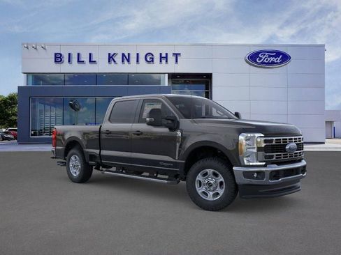 New 2026 Ford F250 XLT w/ FX4 Off-Road Package AWD/4WD image 7